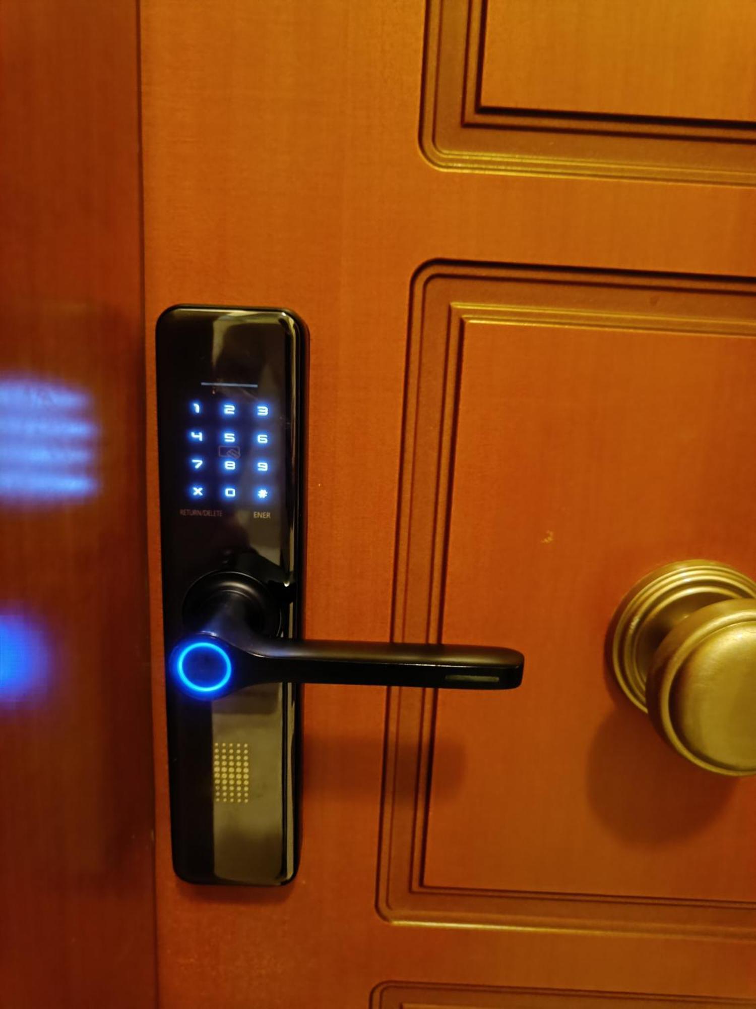 Gk Suites-Constantin View , Auto Check-In 24H Лариса Номер фото
